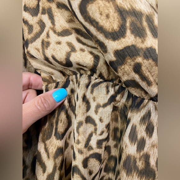 NWT-Express Cheetah V neck Cinch waist tie back Dress SM - Picture 7 of 12
